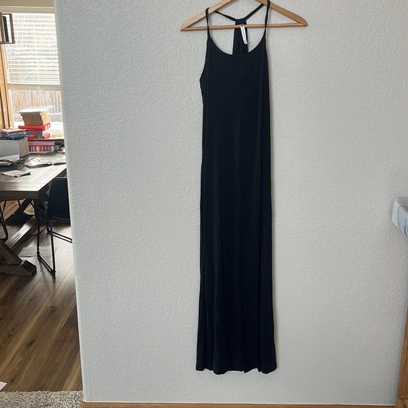 Fabletics Maxi Dress Black size Medium - Picture 4 of 10